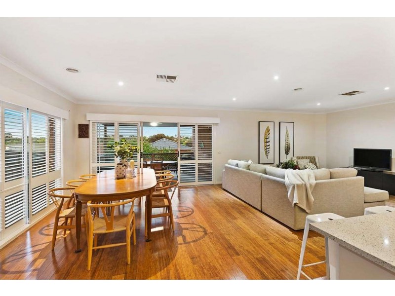 26 Belgrove Ave, Balwyn VIC 3103