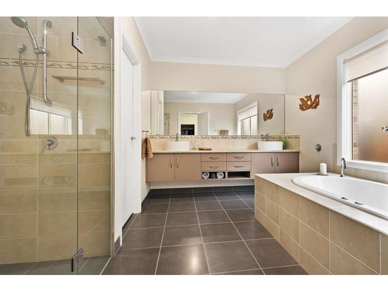 26 Belgrove Ave, Balwyn VIC 3103