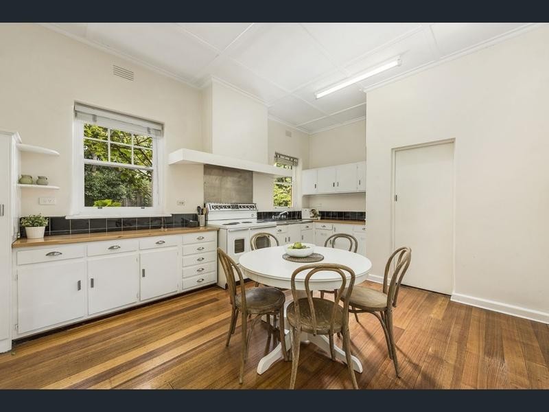 29 Myrniong Grove, Hawthorn East VIC 3123