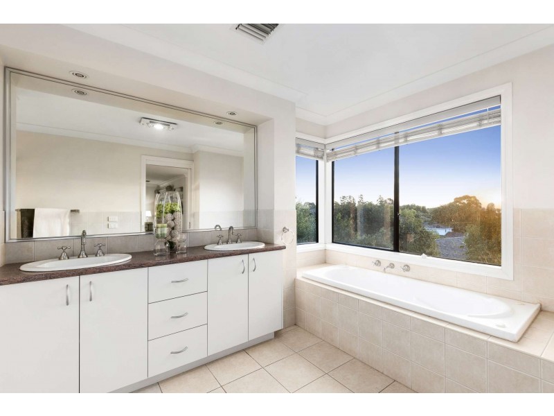 48 Longview Rd, Balwyn North VIC 3104