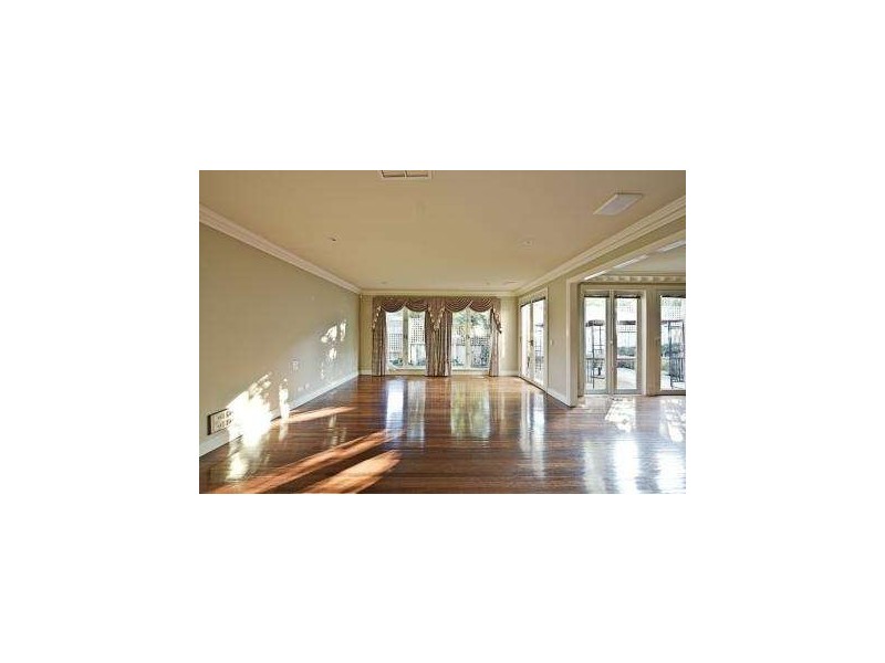 1A Grosvenor Pde, Balwyn VIC 3103