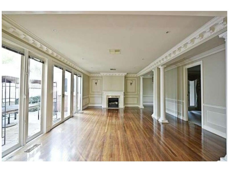 1A Grosvenor Pde, Balwyn VIC 3103