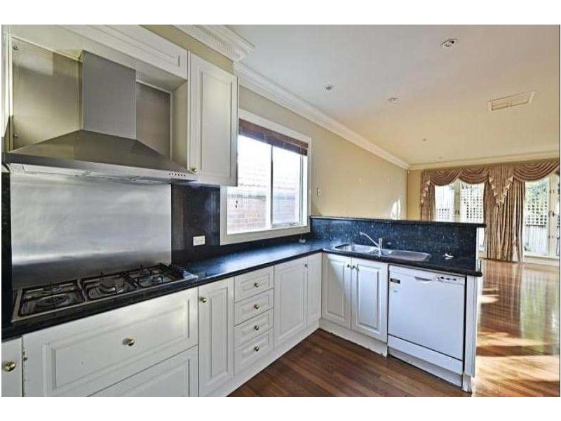 1A Grosvenor Pde, Balwyn VIC 3103