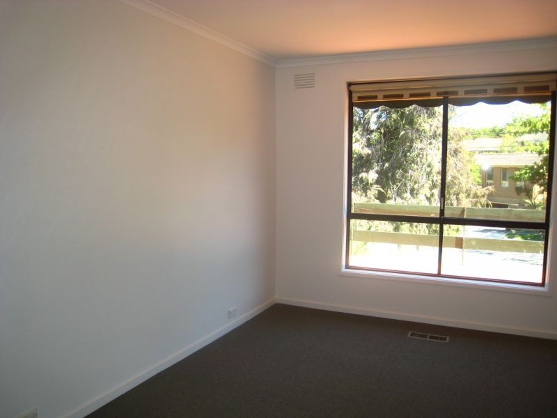 2 Griffin Close, Surrey Hills VIC 3127