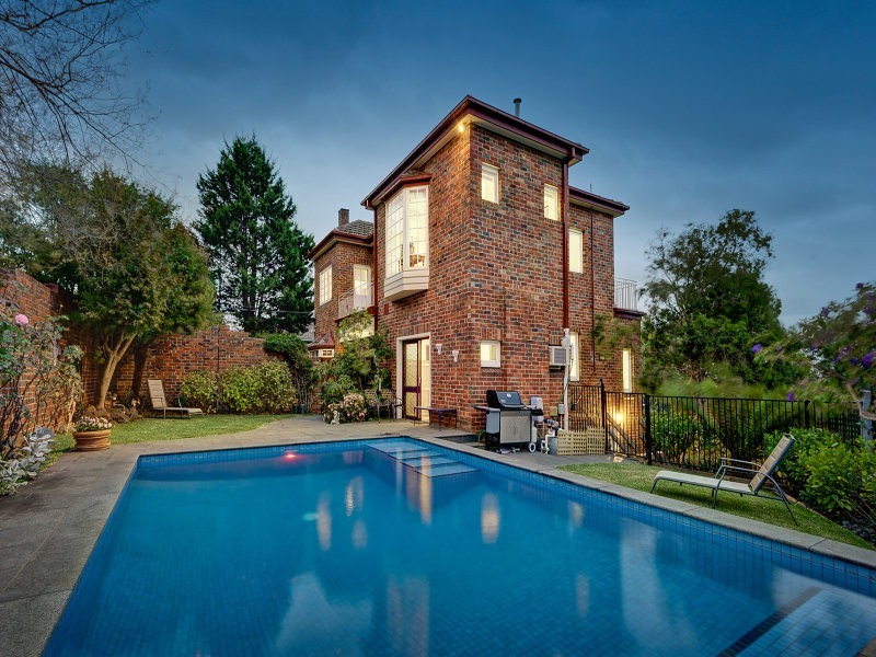 25 Goldthorns Ave, Kew VIC 3101