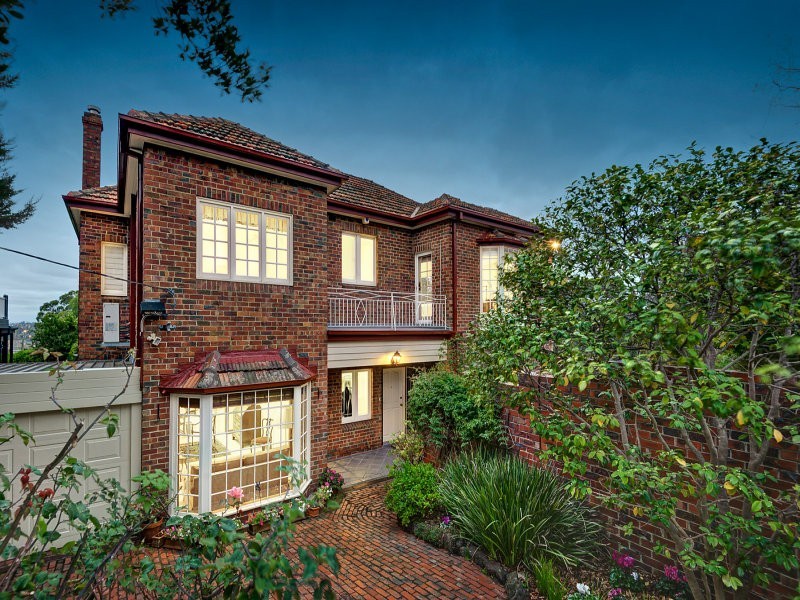 25 Goldthorns Ave, Kew VIC 3101