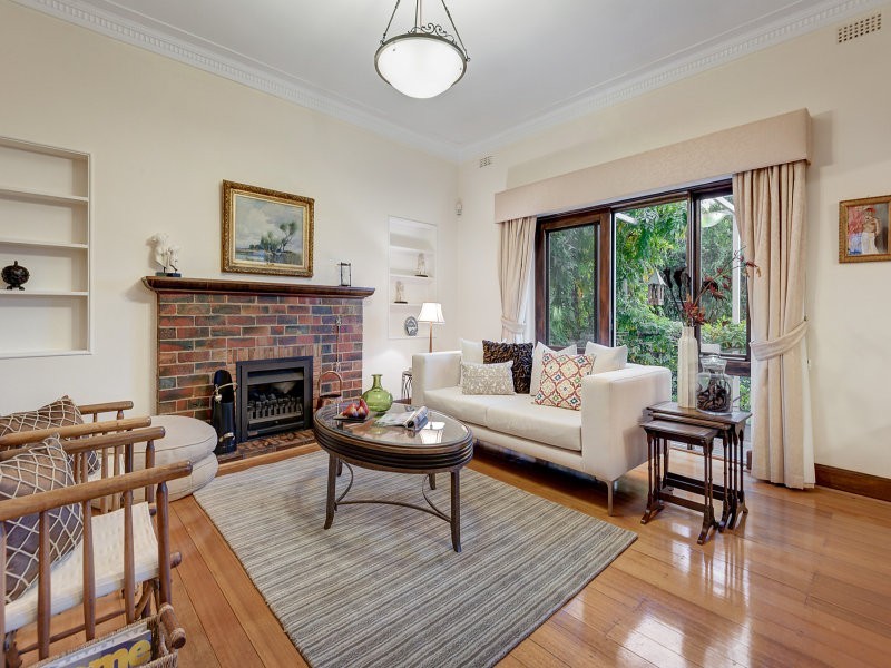 25 Goldthorns Ave, Kew VIC 3101