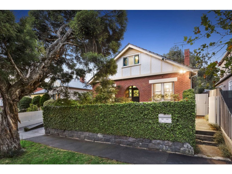 33 Kingston Rd, Surrey Hills VIC 3127