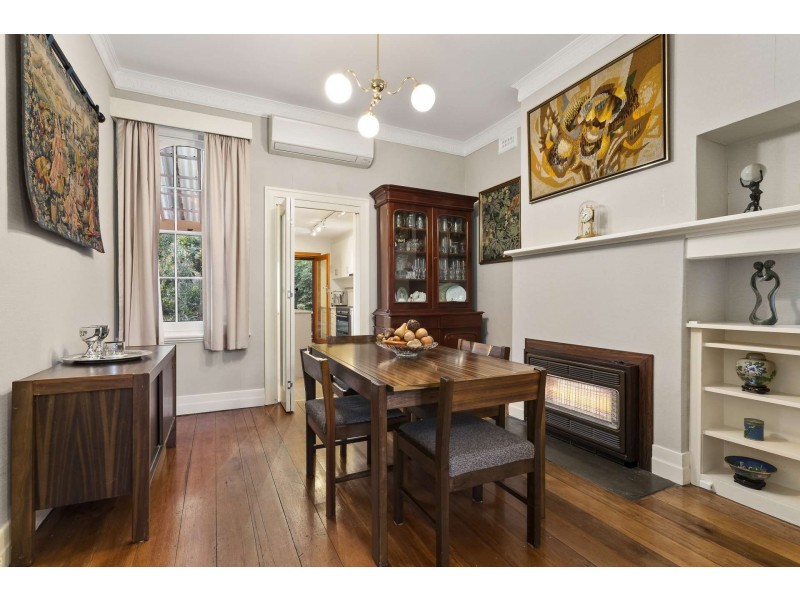 33 Kingston Rd, Surrey Hills VIC 3127