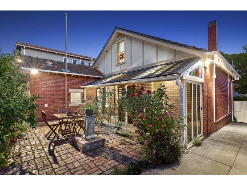 33 Kingston Rd, Surrey Hills VIC 3127