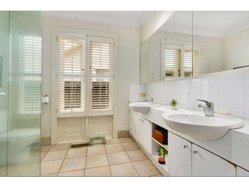 13 Pleasant Rd, Hawthorn VIC 3122