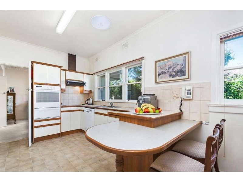 39 Mont Victor Road, Kew VIC 3101