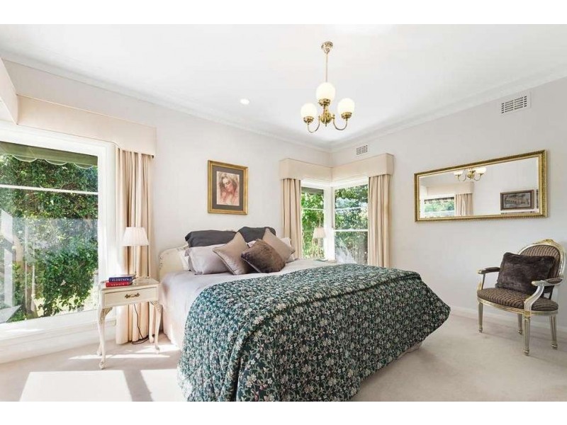 39 Mont Victor Road, Kew VIC 3101