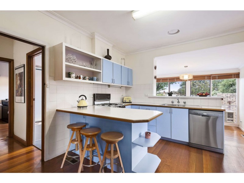 8 Watson Ave, Mont Albert North VIC 3129