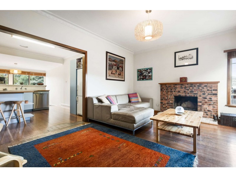 8 Watson Ave, Mont Albert North VIC 3129