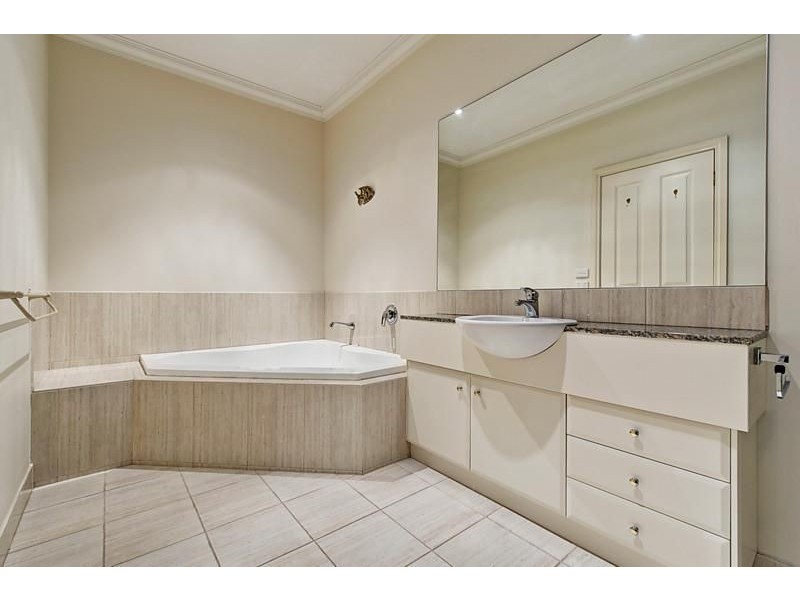 3/360 Doncaster Road, Balwyn North VIC 3104