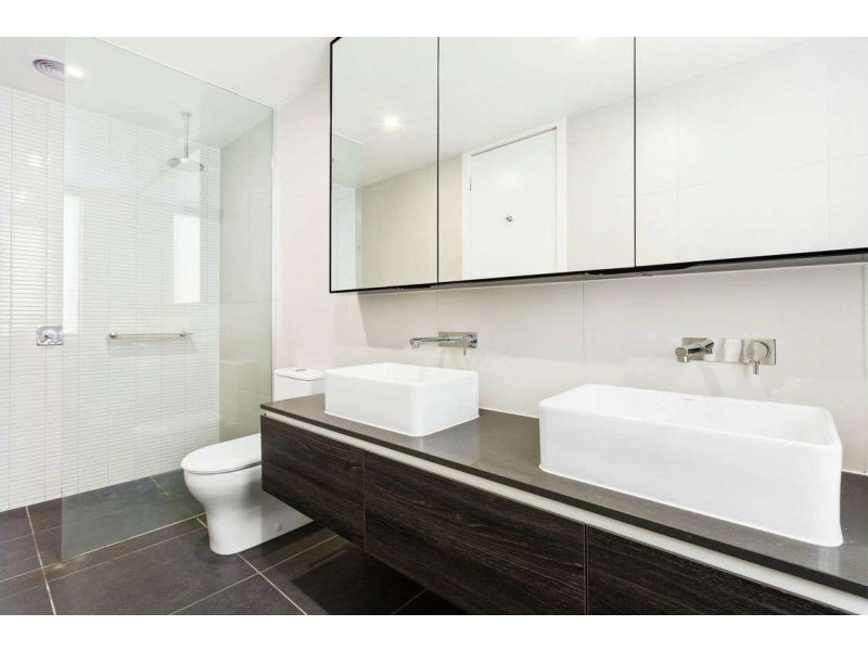 11 Ellsworth Cres, Camberwell VIC 3124