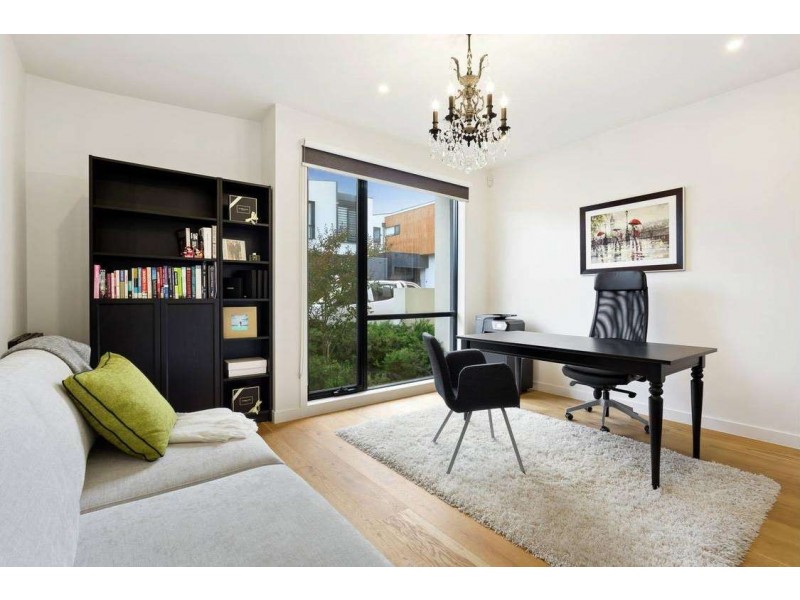 11 Ellsworth Cres, Camberwell VIC 3124