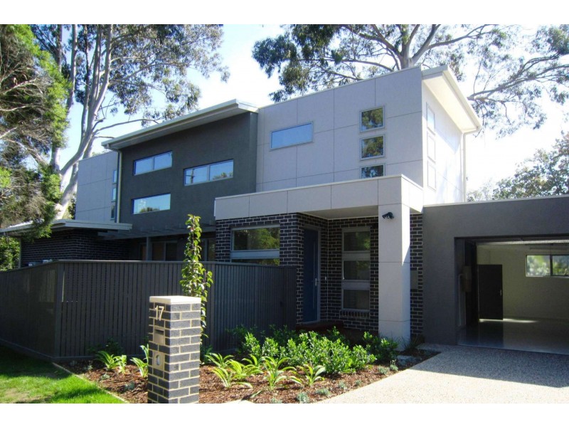 17 Kendall Street, Canterbury VIC 3126