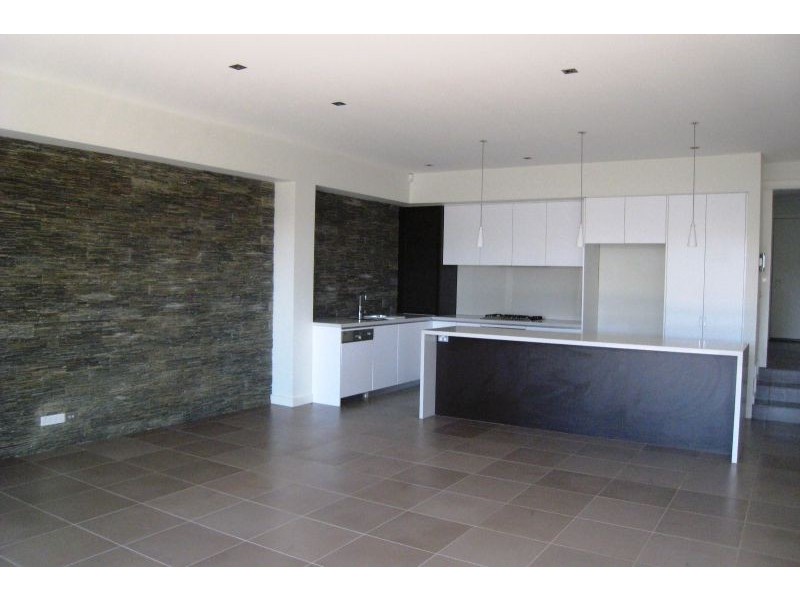 11 Beatty Street, Mont Albert VIC 3127