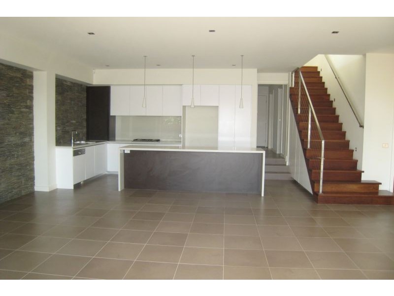 11 Beatty Street, Mont Albert VIC 3127