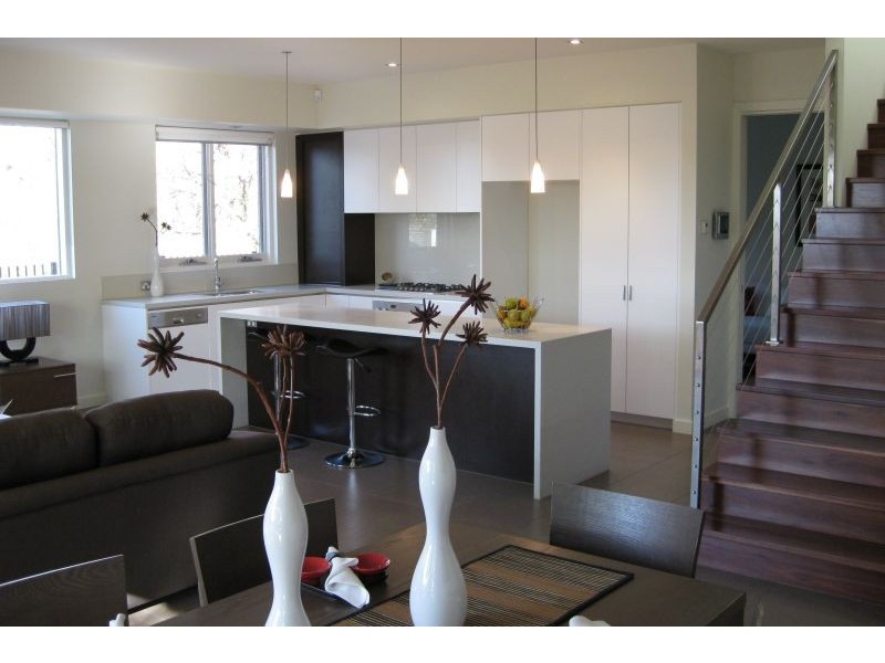 11 Beatty Street, Mont Albert VIC 3127