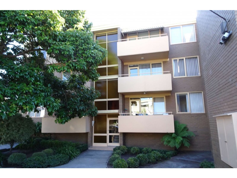 8/8-10 James Avenue, Kew VIC 3101