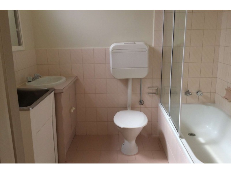 8/8-10 James Avenue, Kew VIC 3101