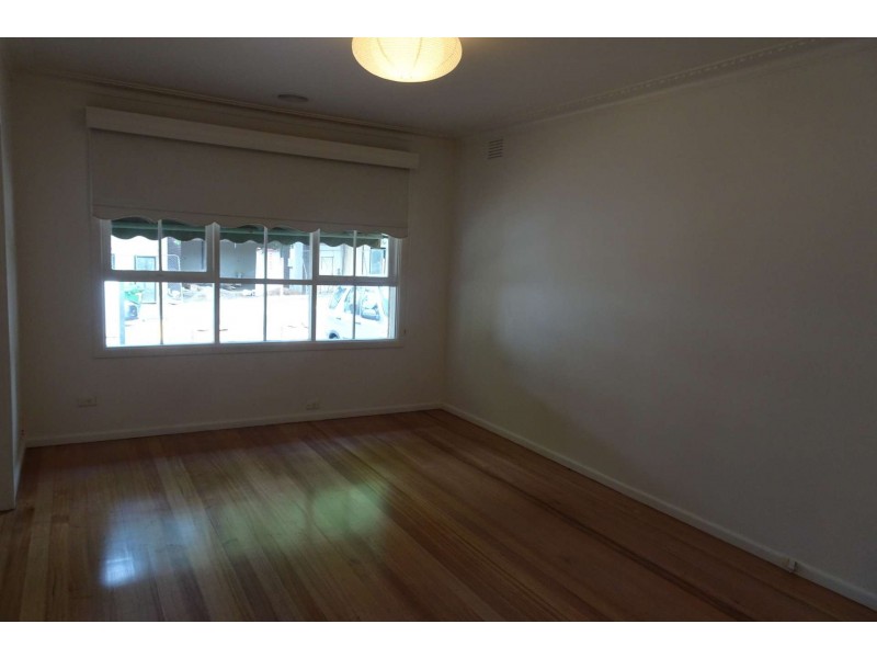 3/314 Canterbury Road  facing Essex Road, Surrey Hills VIC 3127