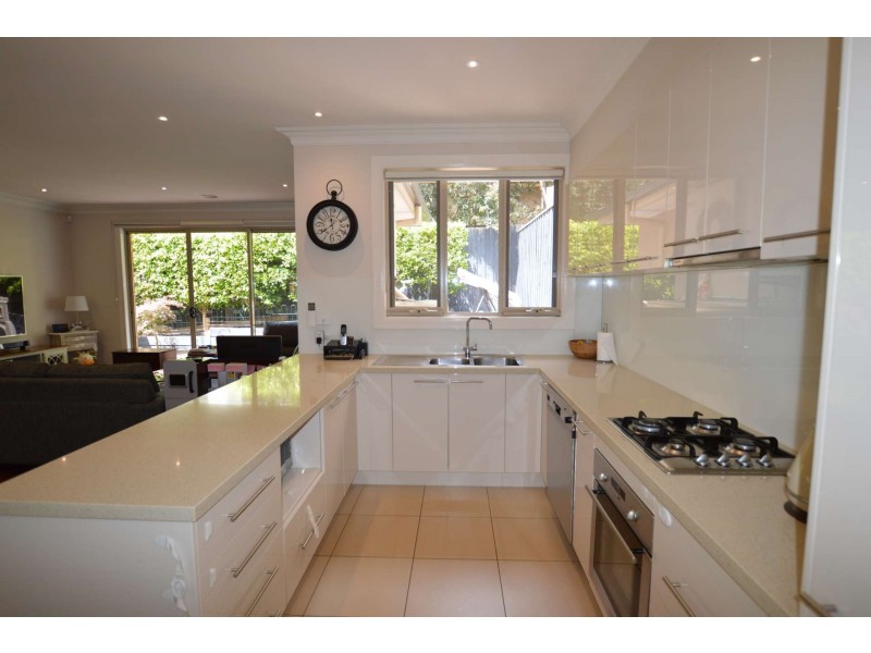 3B Ashford St, Templestowe Lower VIC 3107