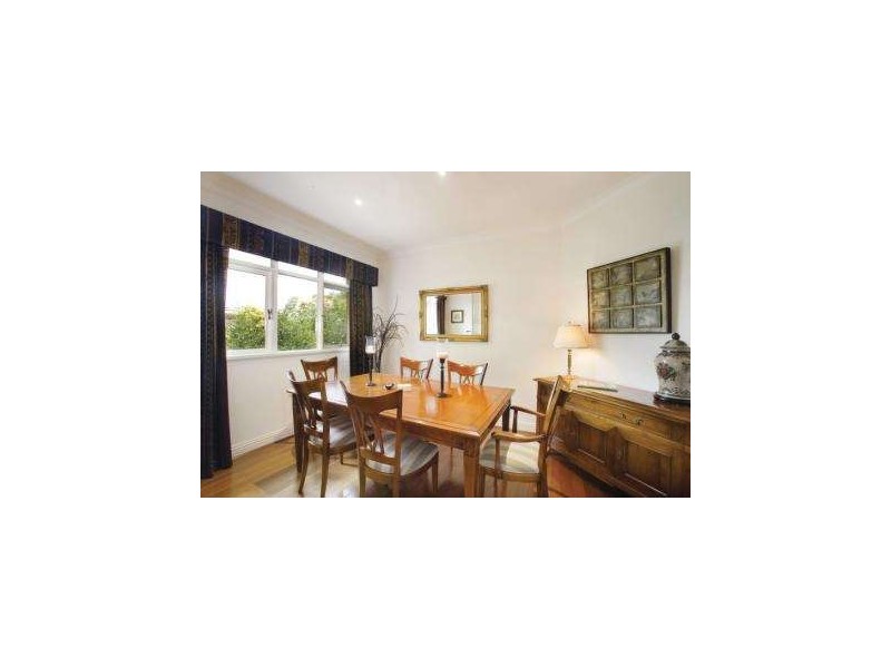 4/22 Rochester Road, Canterbury VIC 3126