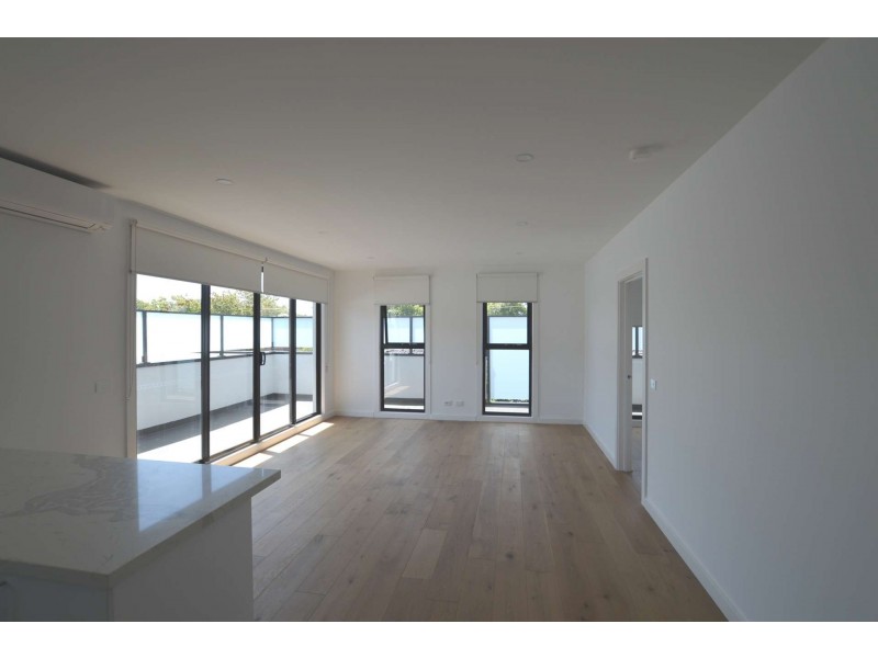204/1082 Burke Rd, Balwyn North VIC 3104