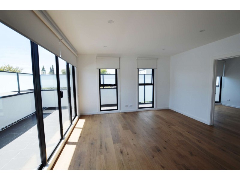 204/1082 Burke Rd, Balwyn North VIC 3104