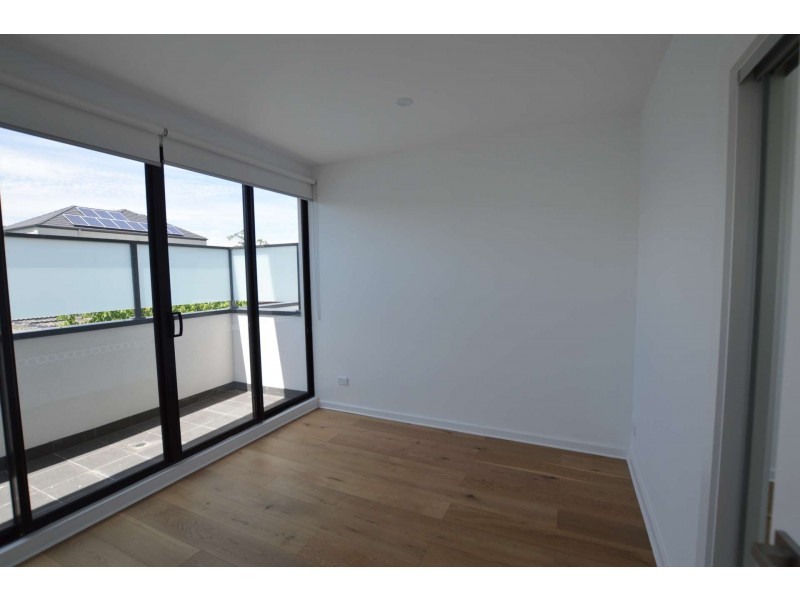 204/1082 Burke Rd, Balwyn North VIC 3104