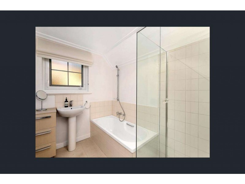 34 Mount Ida Ave, Hawthorn East VIC 3123