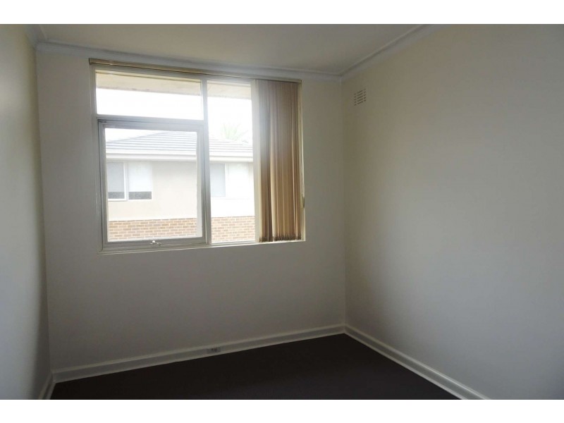 11/18 Alexandra Crescent, Surrey Hills VIC 3127