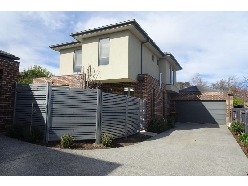 2/4 Loraine Avenue, Box Hill North VIC 3129