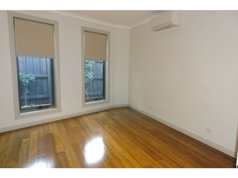 2/4 Loraine Avenue, Box Hill North VIC 3129