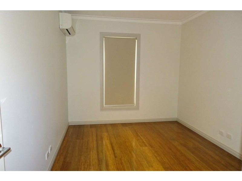 2/4 Loraine Avenue, Box Hill North VIC 3129