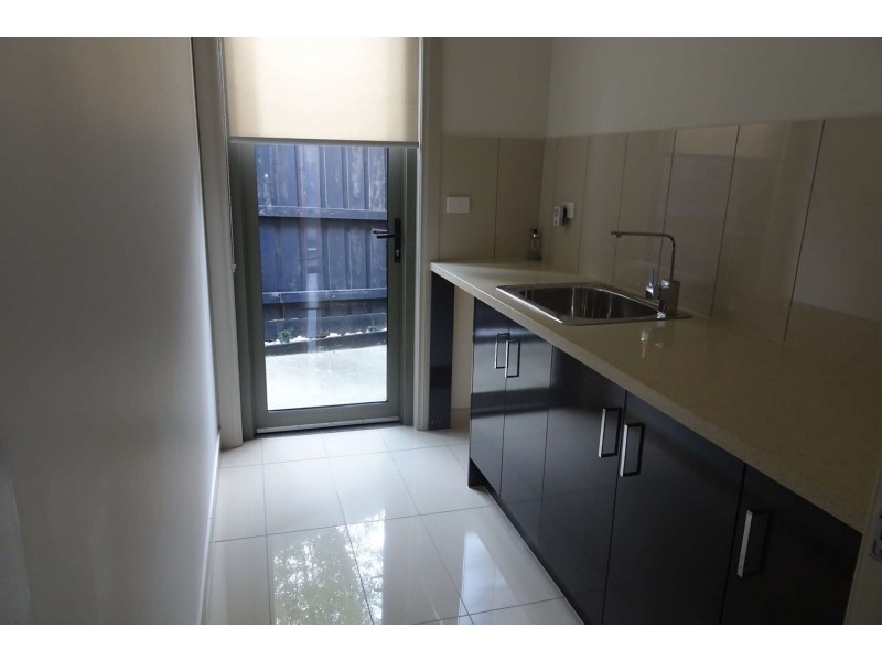 2/4 Loraine Avenue, Box Hill North VIC 3129