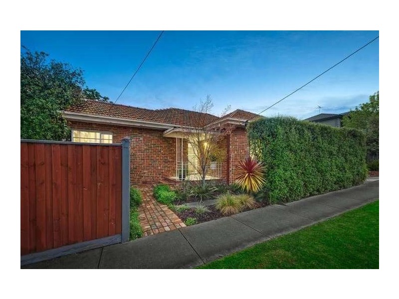 8 Edinburgh Street, Box Hill South VIC 3128