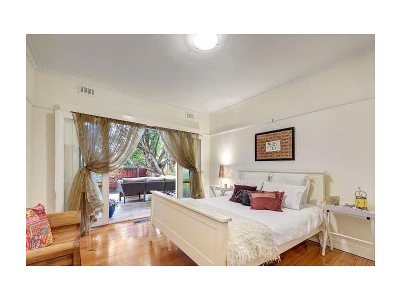 8 Edinburgh Street, Box Hill South VIC 3128