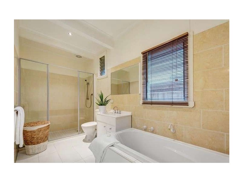 8 Edinburgh Street, Box Hill South VIC 3128