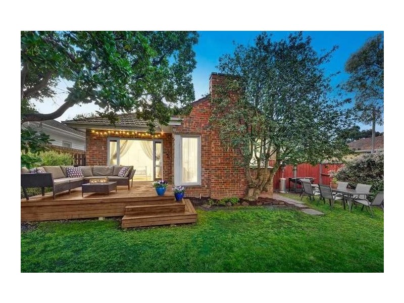 8 Edinburgh Street, Box Hill South VIC 3128