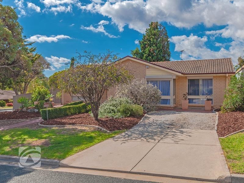 2 Dillon Street, Redwood Park SA 5097