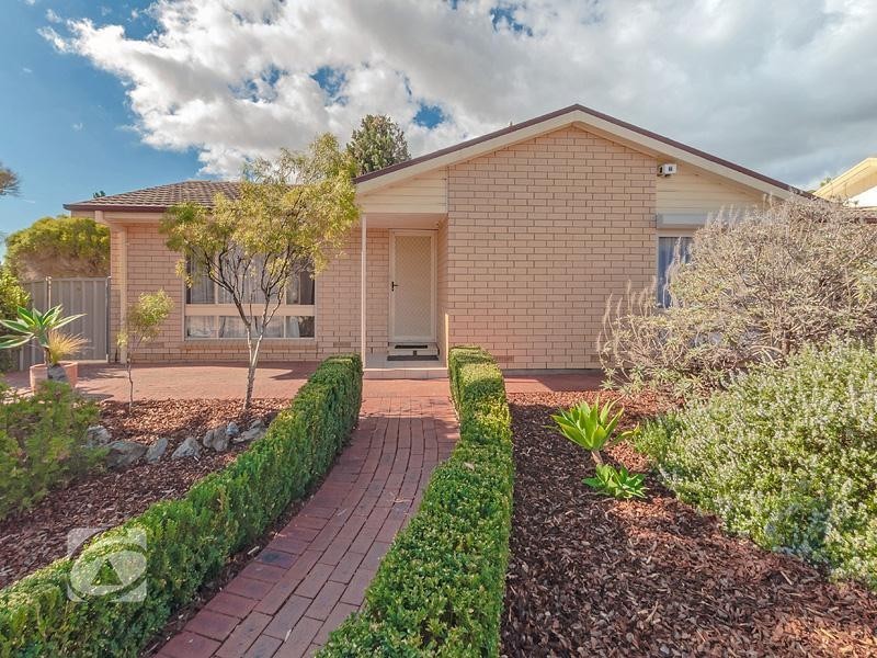 2 Dillon Street, Redwood Park SA 5097