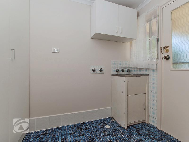 2 Dillon Street, Redwood Park SA 5097