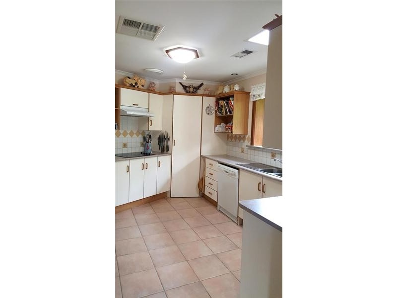 7 Gifford Avenue, St Agnes SA 5097