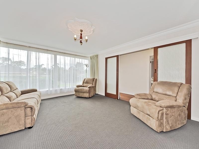 24 Sherwood Drive, Redwood Park SA 5097