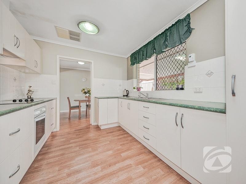 6 Lynton Street, Salisbury East SA 5109